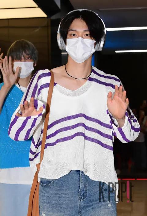 Yeonjun (TXT) — Airport