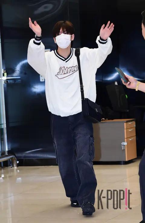 Taehyun (TXT) — Airport