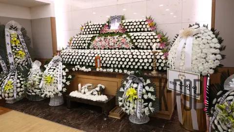 Hyun Chul — Funeral