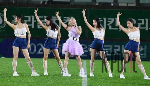 Yoo Soo-hyun — Celebration Performance
