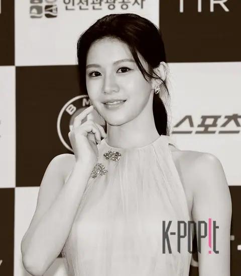 Ko Yun-jung — Chungryeo Series Awards Red Carpet