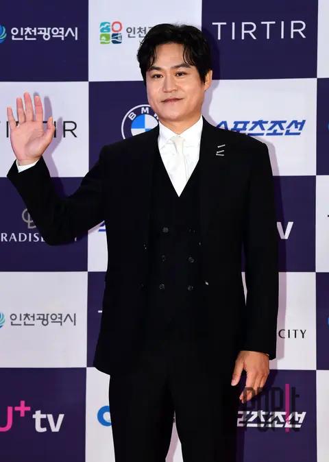 Kim Sung-gyun — Chungryeo Series Awards Red Carpet