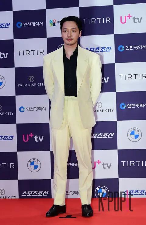Byun Yo-han — Chungryeo Series Awards Red Carpet
