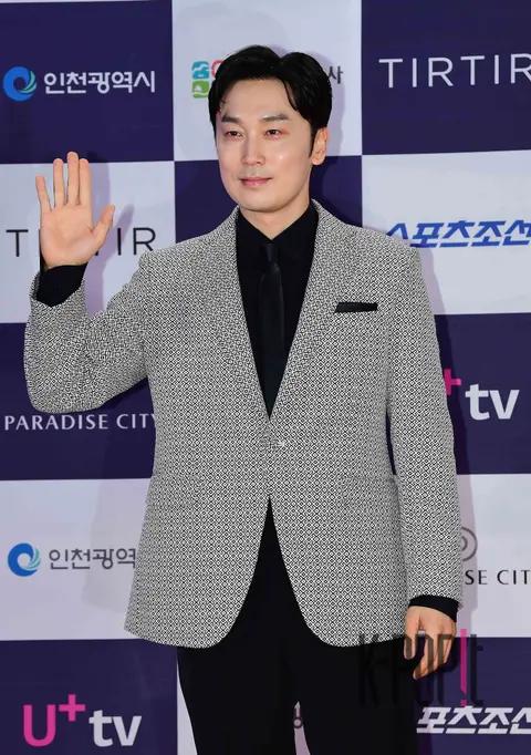 Seo Hyun-woo — Chungryeo Series Awards Red Carpet