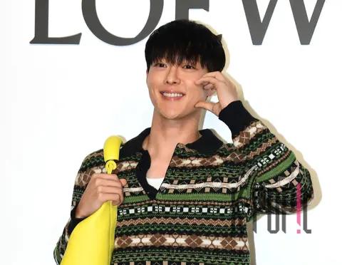 Jang Ki-yong — Launch