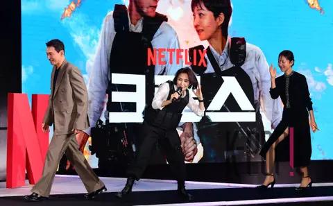 Hwang Jung-min, Yeom Jung-ah, Park Kyung-lim — Cross Production Briefing