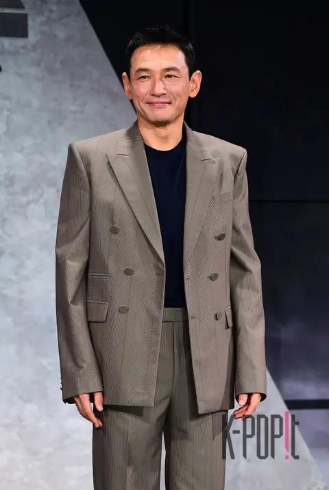 Hwang Jung-min — Cross Production Briefing