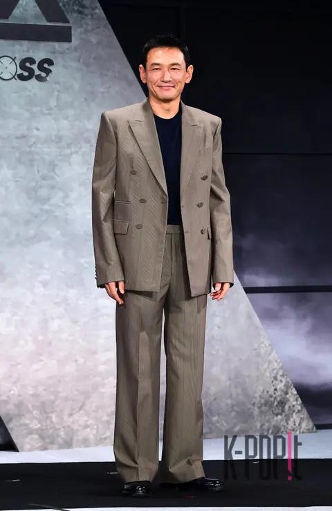 Hwang Jung-min — Cross Production Briefing