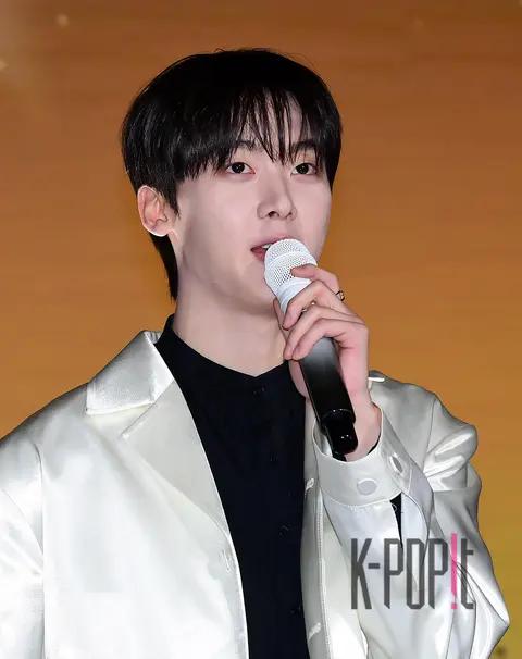 Yoon San-ha — Showcase