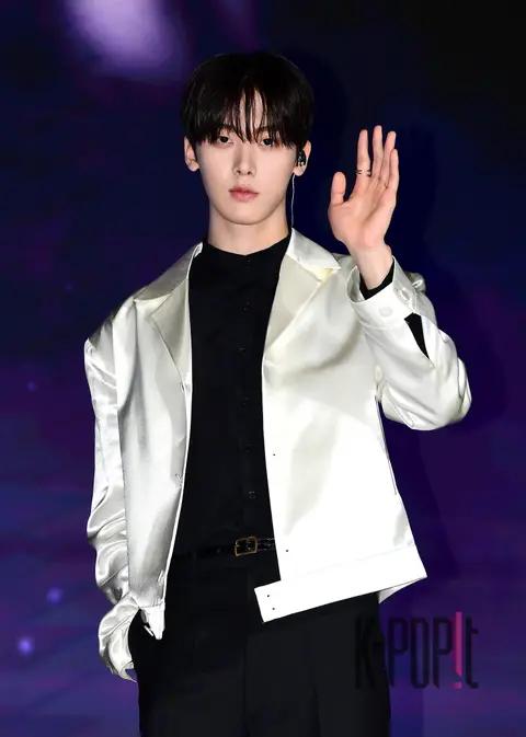 Yoon San-ha — Showcase