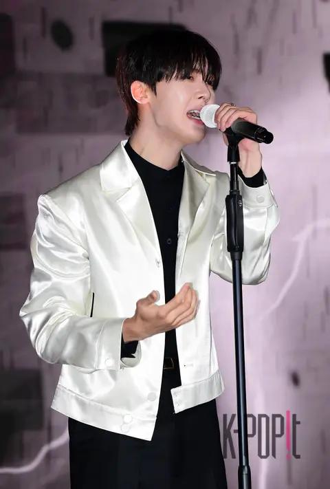 Yoon San-ha — Showcase