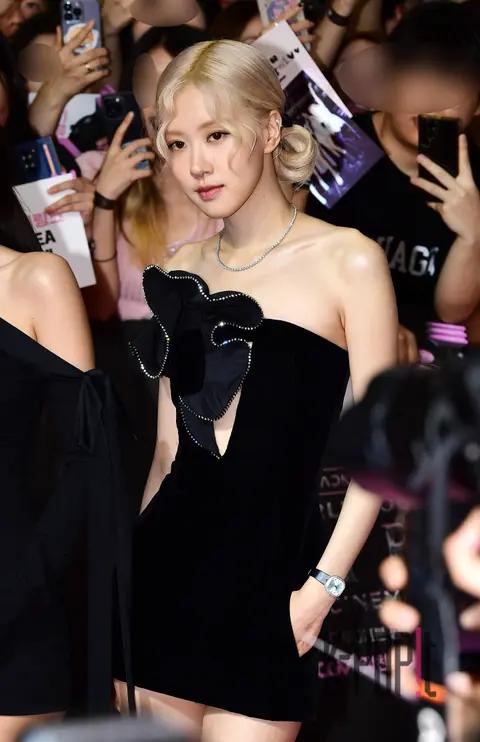 ROSÉ (BLACKPINK) — BLACKPINK Pink Carpet