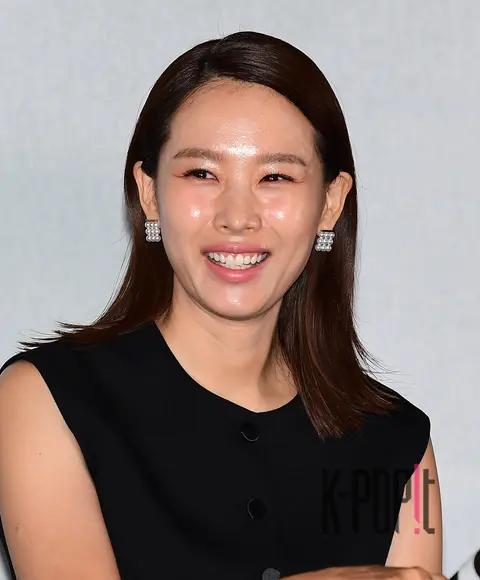 Cho Yun-hee — Neulbom Garden Press Premiere