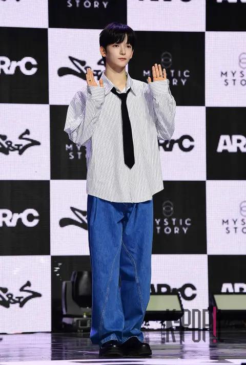 Arc Jibin — Showcase
