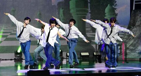 Ark — Showcase