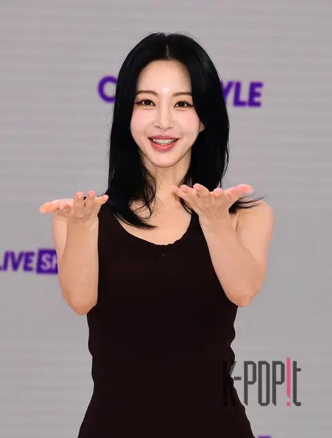 Han Ye-seul — Mobile Live Show Production Briefing