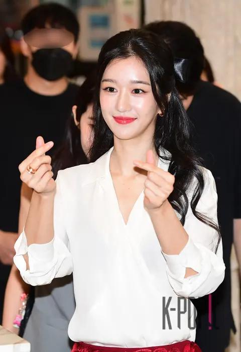 Seo Ye-ji — Launch