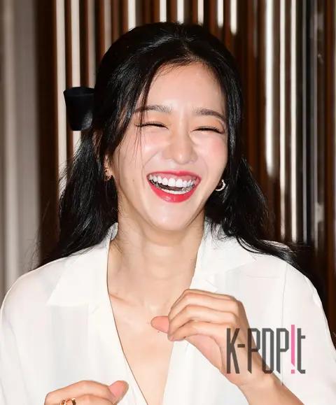 Seo Ye-ji — Launch