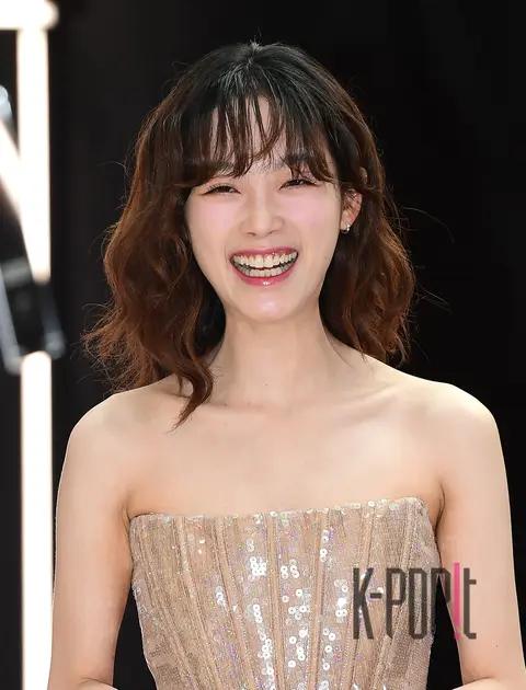 Lee Yu-mi — Launch