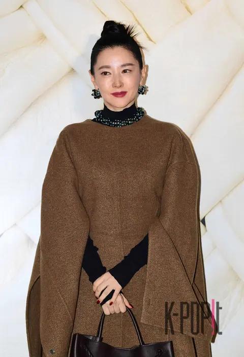 Lee Young-ae — Launch