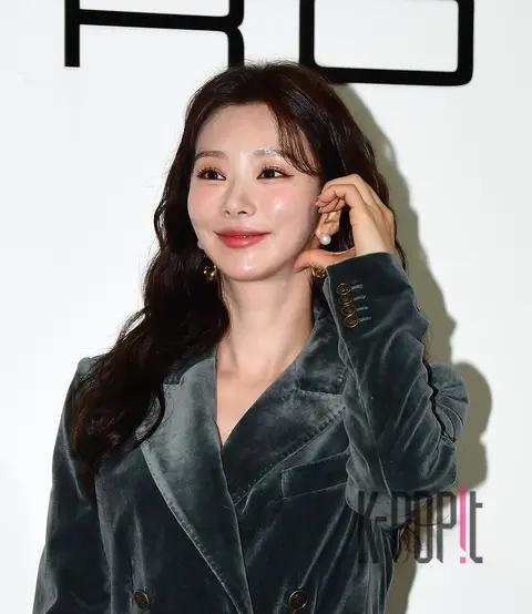 Lee Joo-bin — Launch