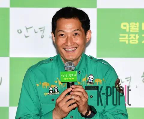 Song Young-kwan — Hello Goodbye Production Briefing Press Screening