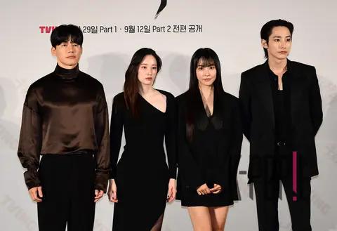 Jeon Jong-seo, Kim Moo-yeol, Jung Yu-mi, Lee Soo-hyuk — Queen of U Production Briefing