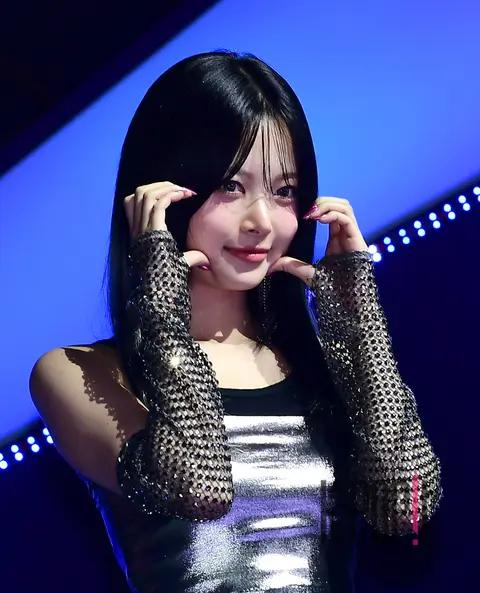 Eunchae (LE SSERAFIM) — Showcase