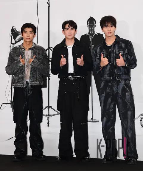 Wooyoung (2PM), Nichkhun, Chan-sung — JYP Ddanddara