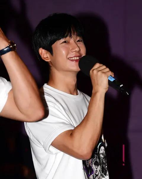 Jung Hae-in — Veteran 2 Stage Greeting
