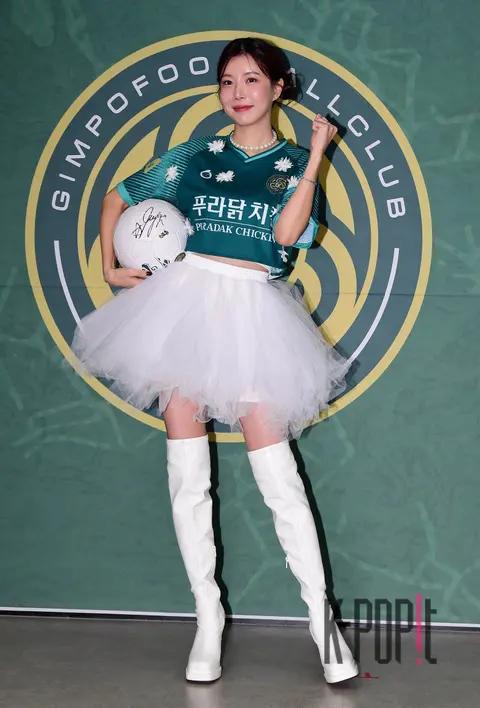 Jang Hye-ri — Celebration Performance