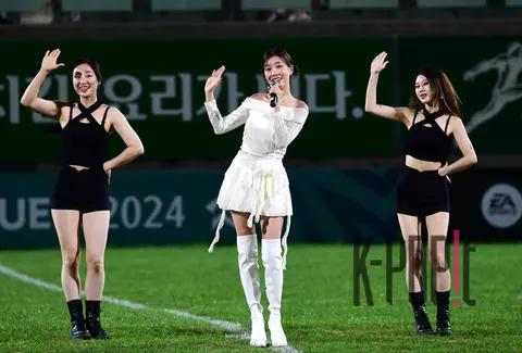 Jang Hye-ri — Celebration Performance