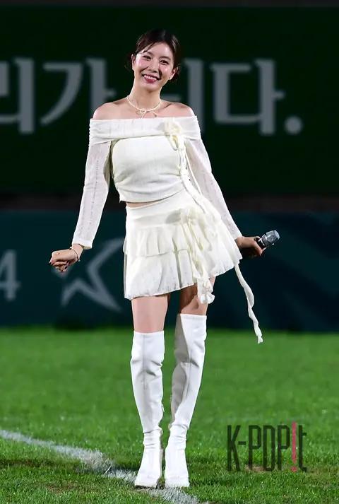 Jang Hye-ri — Celebration Performance