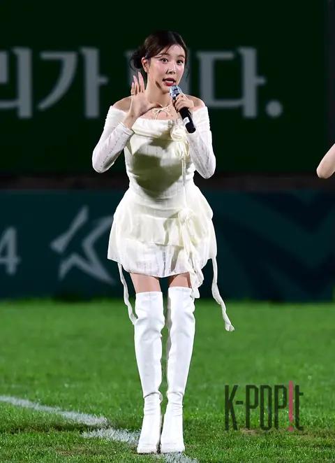 Jang Hye-ri — Celebration Performance
