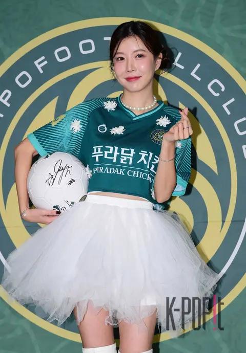 Jang Hye-ri — Celebration Performance