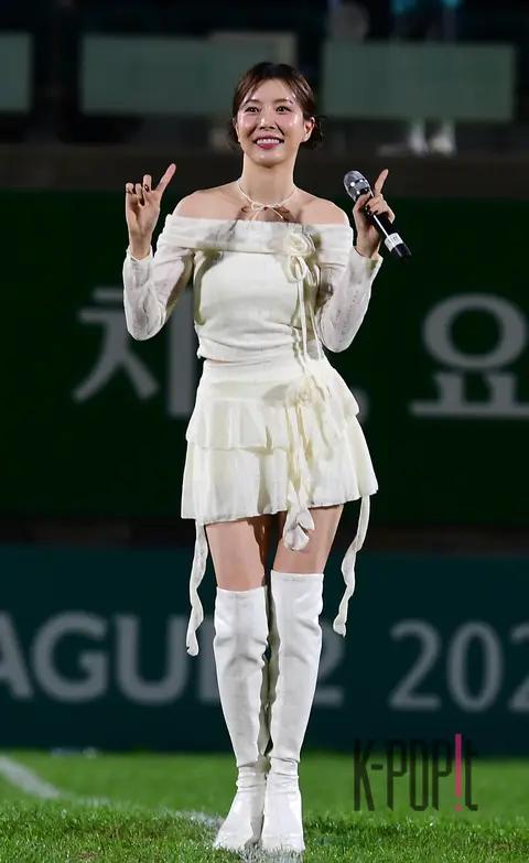 Jang Hye-ri — Celebration Performance