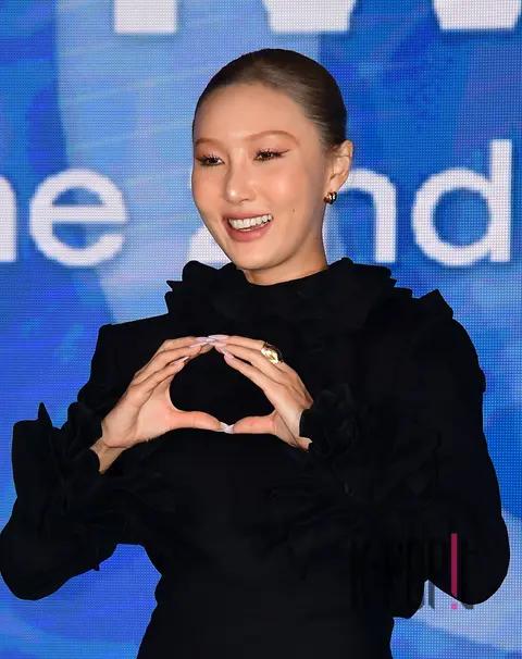 Hwasa — Press Conference