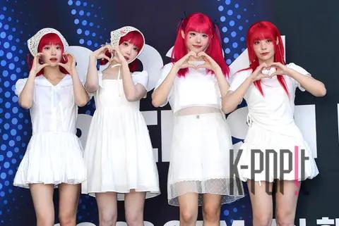 QWER — Pepsi Festa
