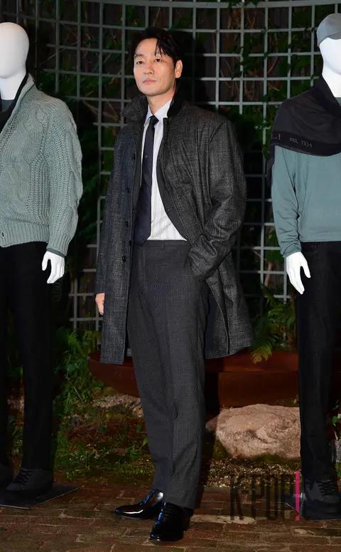 Park Hae-soo — Launch