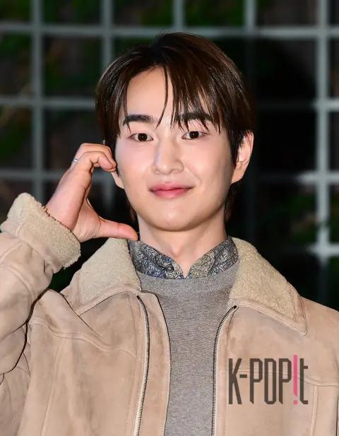 Onew (SHINee) — Launch