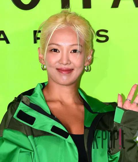 Hyoyeon — Launch
