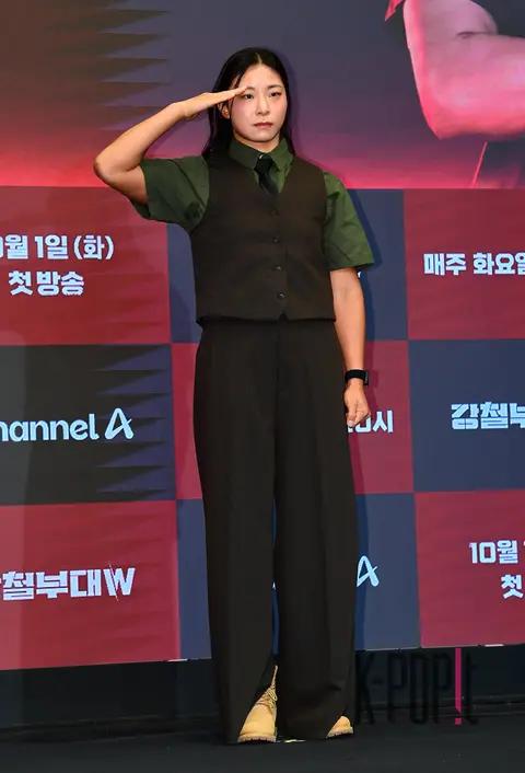 Jang Eun-sil — Steel Troops W Production Briefing
