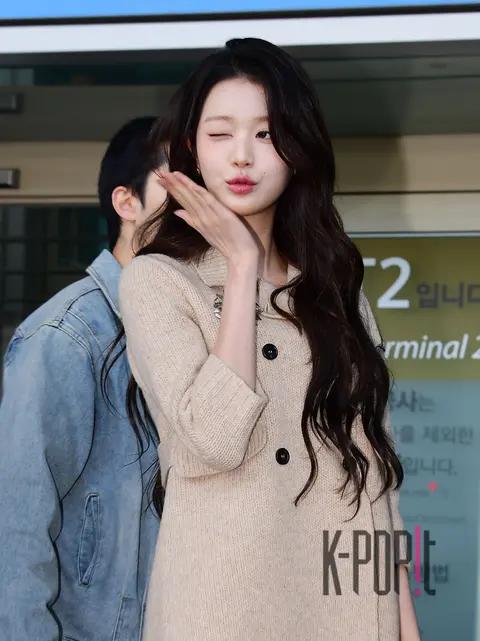Jang Won-young — Airport