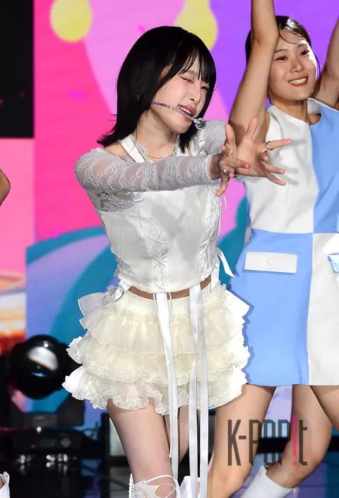 Choi Ye-na — Showcase