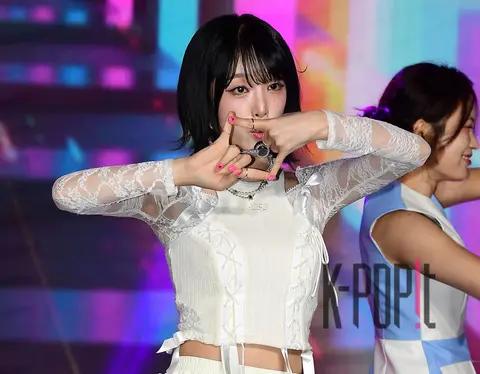 Choi Ye-na — Showcase