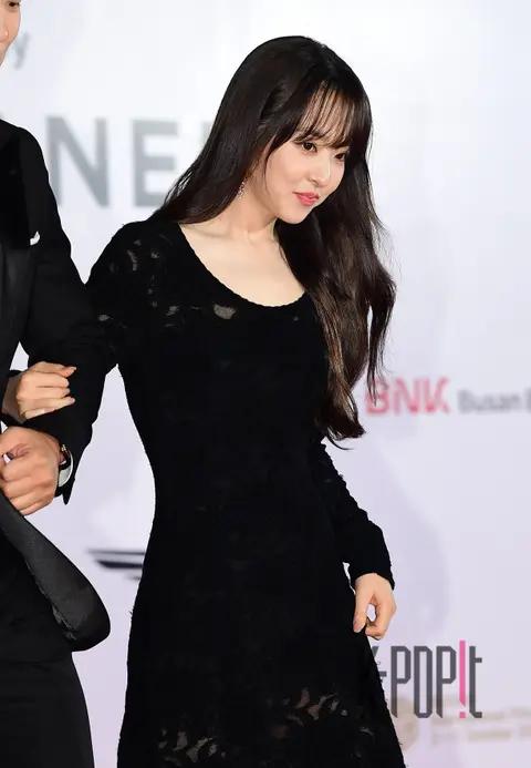 Park Bo-young — Busan International Film Festival Red Carpet