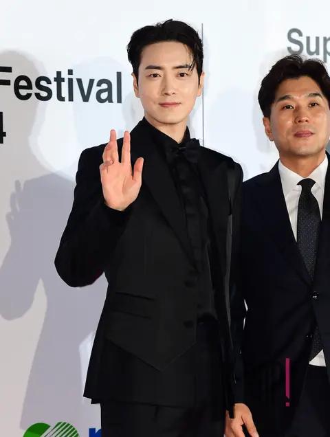 Lee Jun-hyuk — Busan International Film Festival Red Carpet