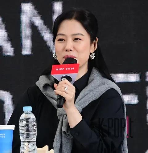 Kim Hyun-joo — Busan Film Festival Opening Toga