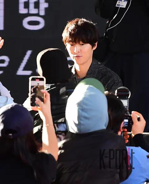 Song Joong-ki — Busan Film Festival Opening Toga