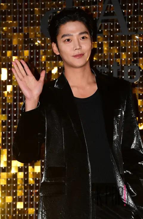 Rowoon — Launch